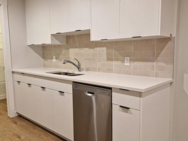 1 Bedroom Apartment for Rent at 19699 42 St Se, Calgary, AB T3M None