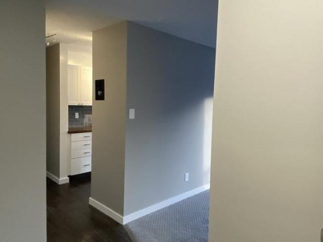 1 Bedroom Apartment for Rent at 10260 116 St Nw, Edmonton, AB T5K 1W4 Oliver