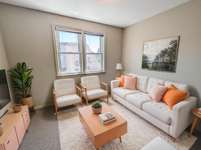 1 Bedroom Apartment for Rent at 106 Haig St, St. Catharines, ON L2R 6L2 York Haig