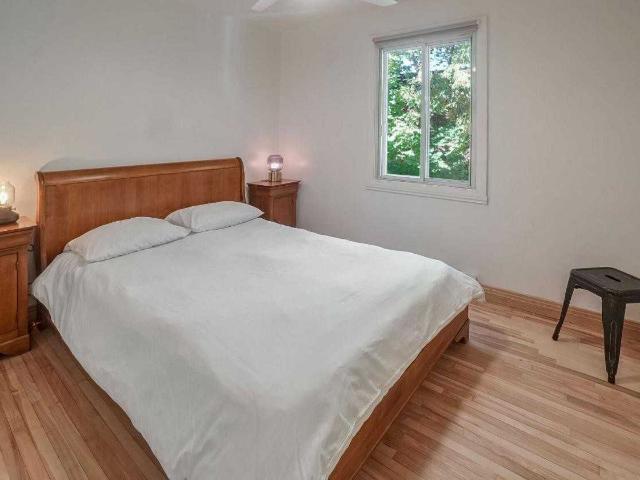 1 Bedroom Apartment for Rent at 129A Av Stirling, Montréal, QC H8R 3P3 LaSalle