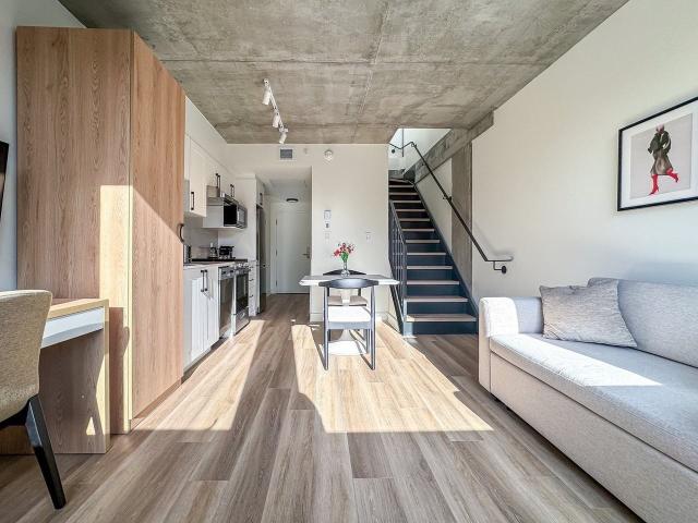 1 Bedroom Apartment for Rent at 3882 Boul Saint Laurent, Montréal, QC H2W 1Y2