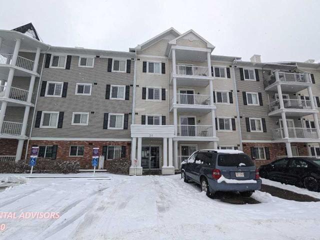 1 Bedroom Apartment for Rent at 31 Country Village Manor Ne, Calgary, AB T3K 0T3 Coventry Hills