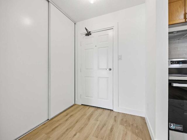 1 Bedroom Apartment for Rent at 548 Front St, Wyoming, ON N0N 1T0