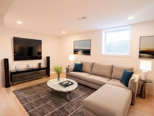 1 Bedroom Apartment for Rent at 58 Churchill Ave, Welland, ON L3B 4Y6