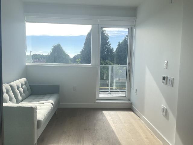 1 Bedroom Apartment for Rent at 8080 Oak St, Vancouver, BC V6P 0N1 Marpole