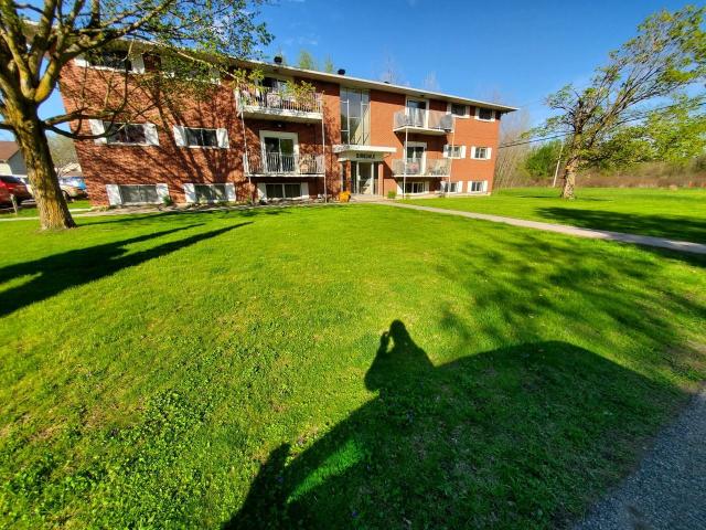 1 Bedroom Apartment for Rent at 830 Howe Terr #4, Prescott, ON K0E 1T0