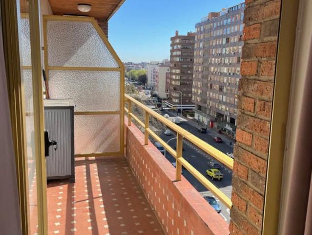1 bedroom apartment for rent in Nueva España, Madrid