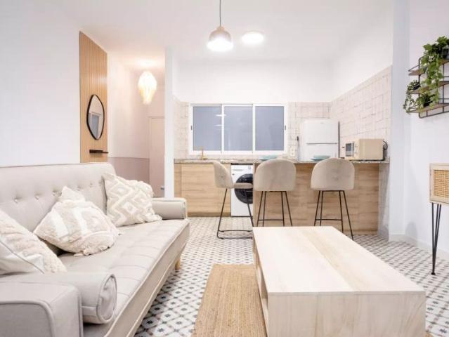 1 bedroom apartment for rent in Alicante, professionals only