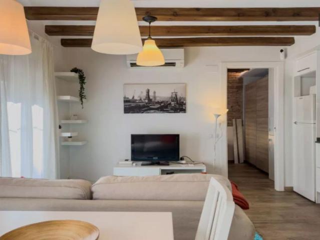 1 bedroom apartment for rent in Barceloneta Beach