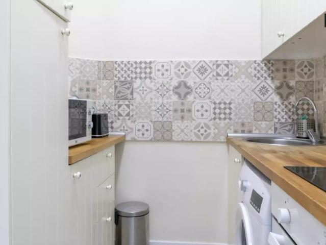 1 bedroom apartment for rent in Cortes, bills included