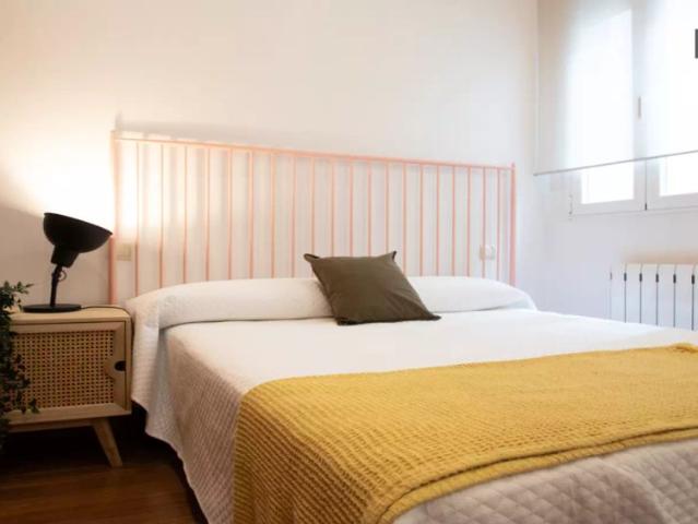 1 bedroom apartment for rent in Cortes, Madrid