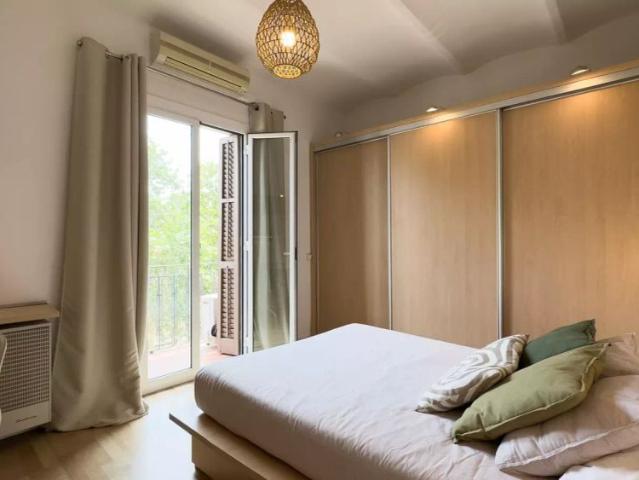 1 bedroom apartment for rent in El Fort Pienc, bills included