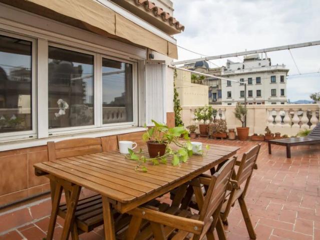 1 bedroom apartment for rent in El Gòtic, bills included