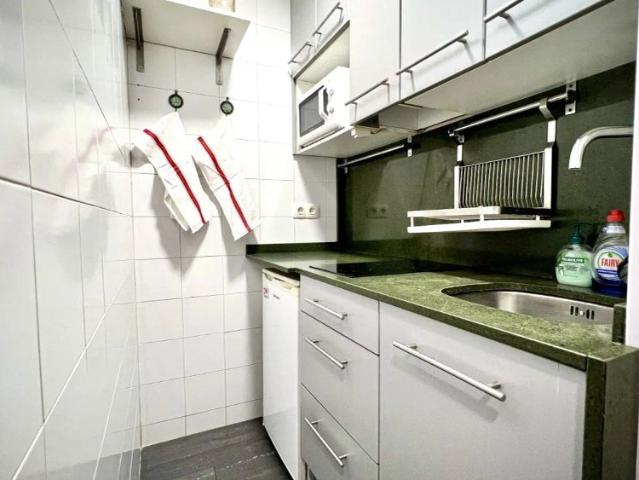 1 bedroom apartment for rent in El Putget i Farró, professionals and students allowed