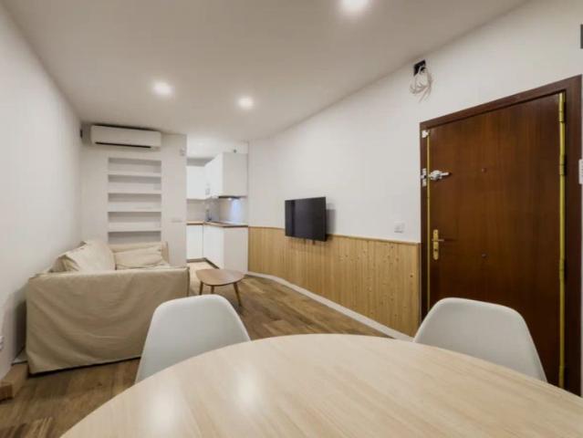 1 bedroom apartment for rent in el Poble Sec