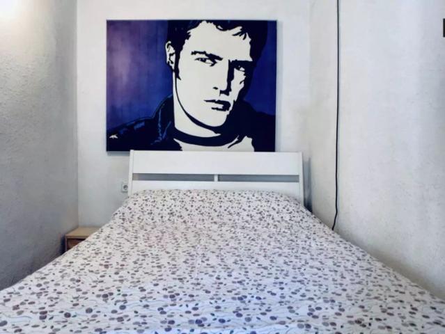 1 bedroom apartment for rent in El Raval, professionals preferred