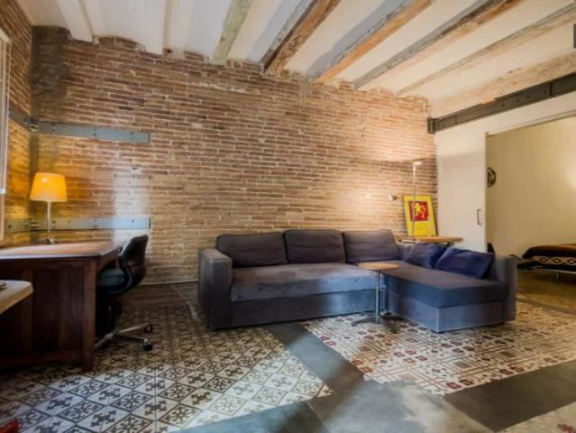 1 bedroom apartment for rent in El Raval, tenants welcome