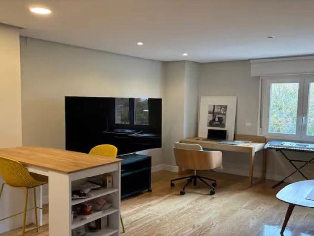 1 bedroom apartment for rent in El Viso, bills included