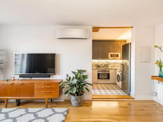 1 bedroom apartment for rent in Embajadores with all bills included