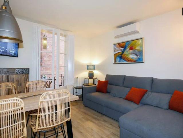 1 bedroom apartment for rent in La Sagrada Familia, bills included