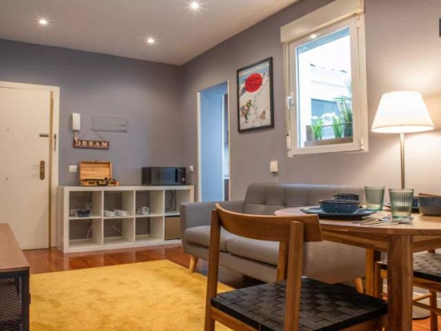1 bedroom apartment for rent in Puerta del Ángel, bills included