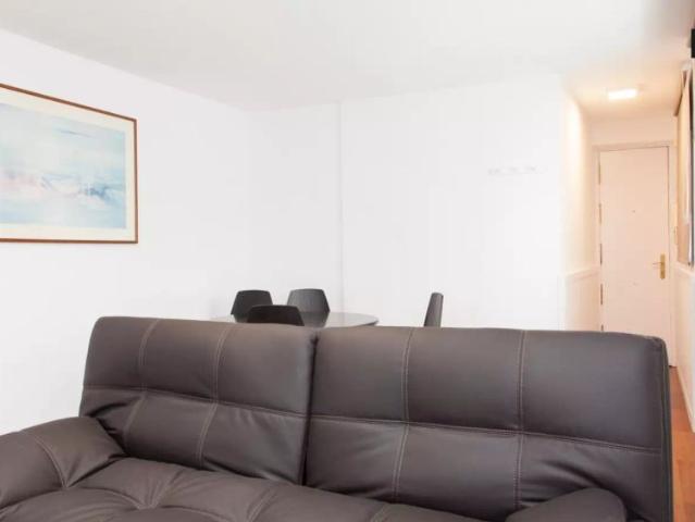 1 bedroom apartment for rent in Sol, perfect for professionals