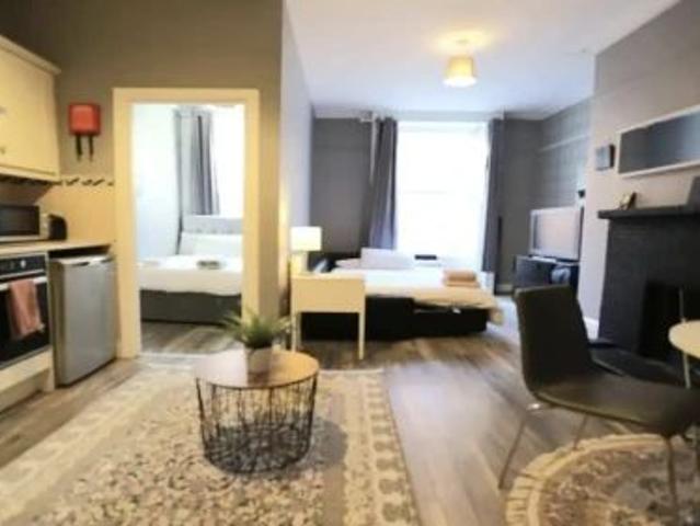 1 bedroom apartment for rent in Temple Bar, bills included