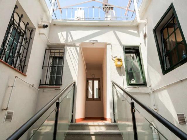 1 bedroom apartment for rent in Trafalgar, all bills included