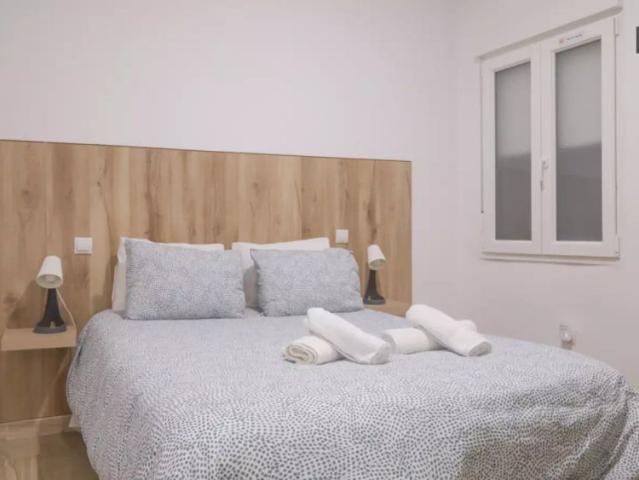1 bedroom apartment for rent in Valdeacederas, all bills included