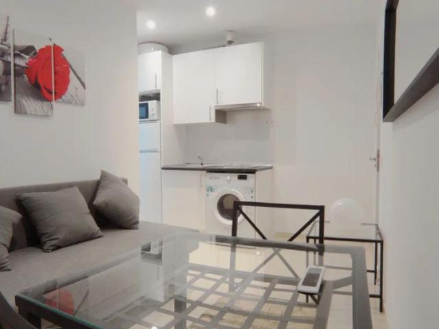 1 bedroom apartment for rent in Zofío, Madrid