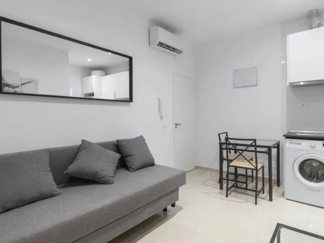 1 bedroom apartment for rent in Zofío
