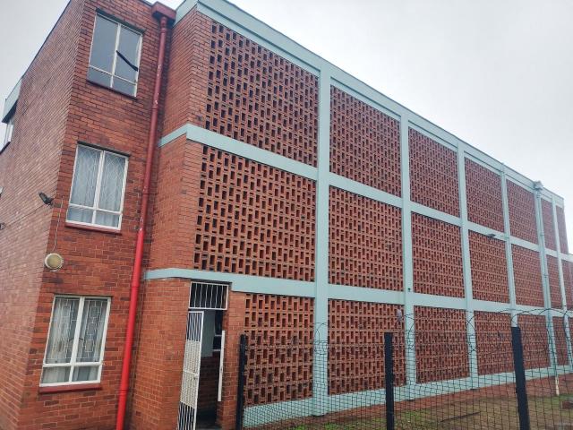 1 Bedroom apartment for sale in Montclair, Durban