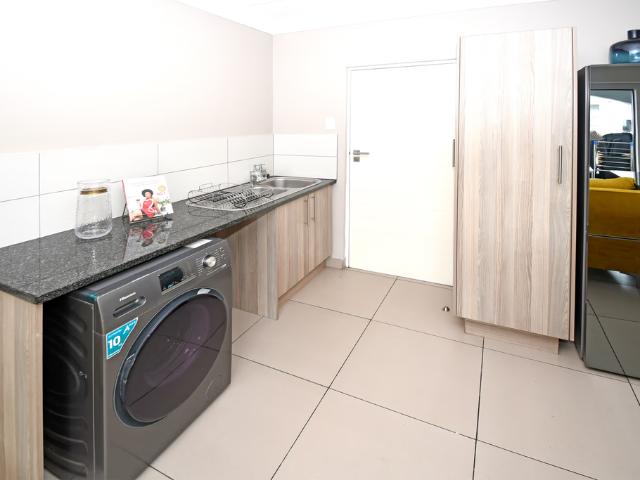 1 Bedroom Apartment For Sale in Broadacres