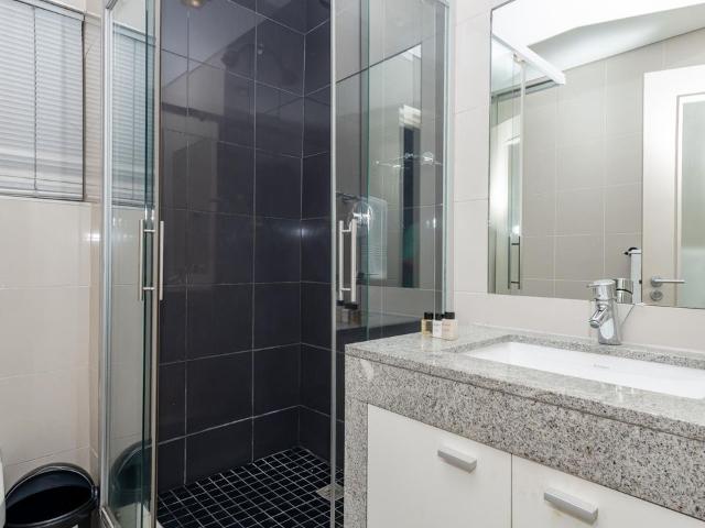 1 Bedroom apartment for sale in De Waterkant, Cape Town