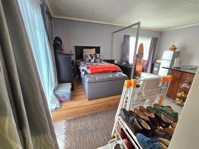 1 Bedroom Apartment For Sale in Ferndale