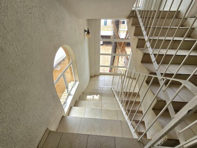 1 Bedroom Apartment For Sale in Ferndale