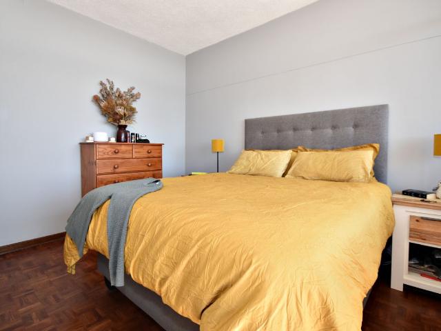 2 Bedroom Apartment For Sale in Ferndale