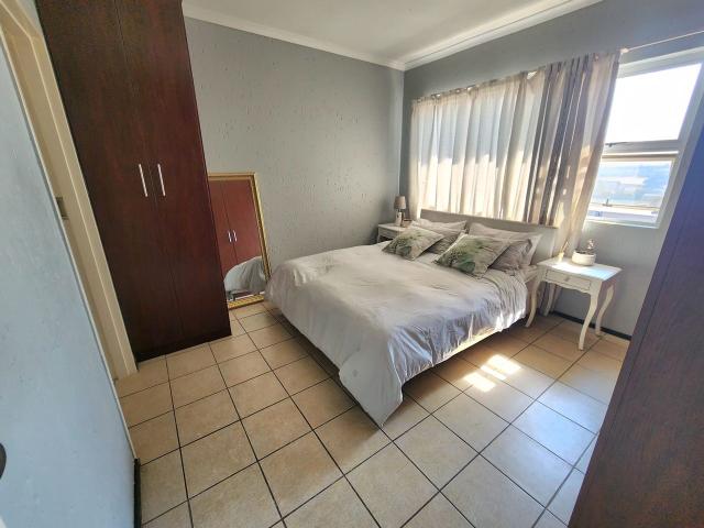1 Bedroom Apartment For Sale in Ferndale