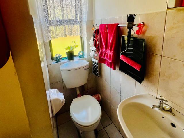 1 Bedroom Apartment For Sale in Guldenland