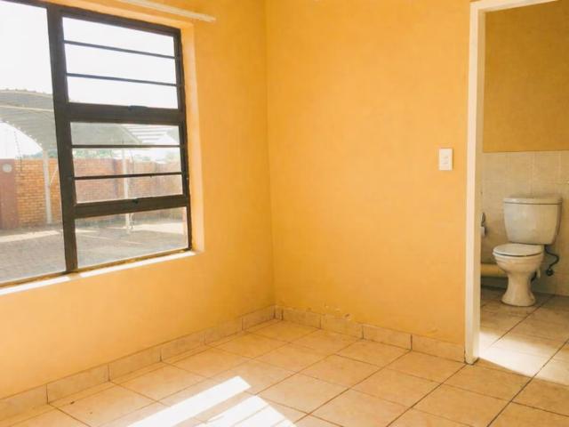 1 Bedroom Apartment For Sale in Honeypark
