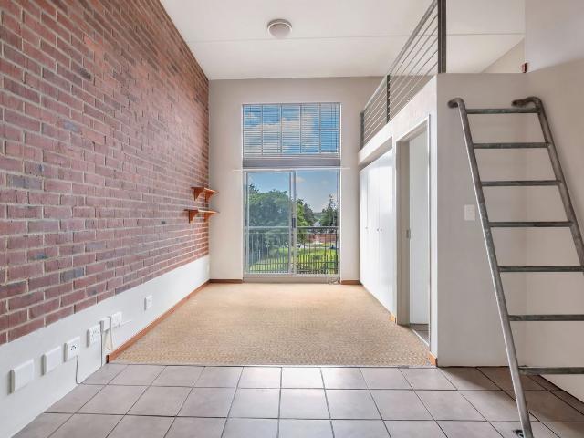 1 Bedroom Apartment For Sale in Houghton Estate
