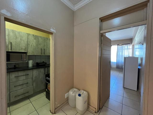1 Bedroom Apartment Sold in Kimberley Central