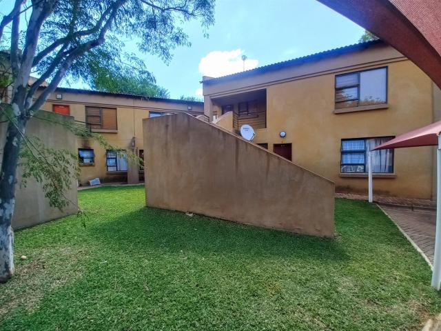 1 bedroom apartment for sale in penina park