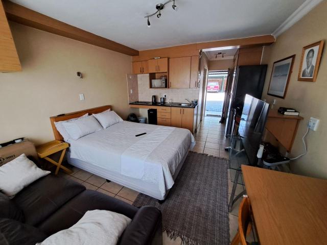1 Bedroom Apartment For Sale in Rietfontein
