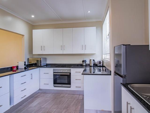 1 Bedroom Apartment For Sale in Robindale