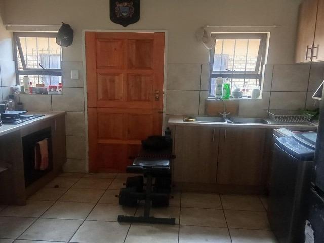 1 Bedroom apartment for sale in Vaalpark, Sasolburg