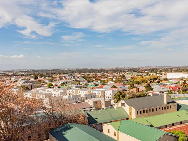 1 Bedroom apartment for sale in Wynberg, Cape Town