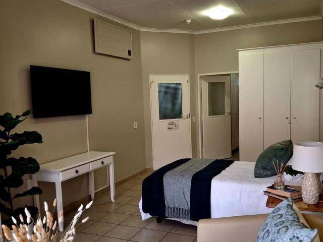 1 Bedroom apartment for sale in Weltevreden Park, Roodepoort