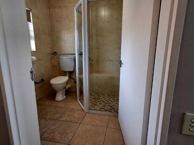 1 Bedroom apartment for sale in Weltevreden Park, Roodepoort