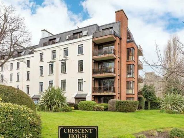 1 bedroom apartment for sale in 25 Crescent House Marino Crescent Clontarf Dublin 3 D03 RN55 Ir